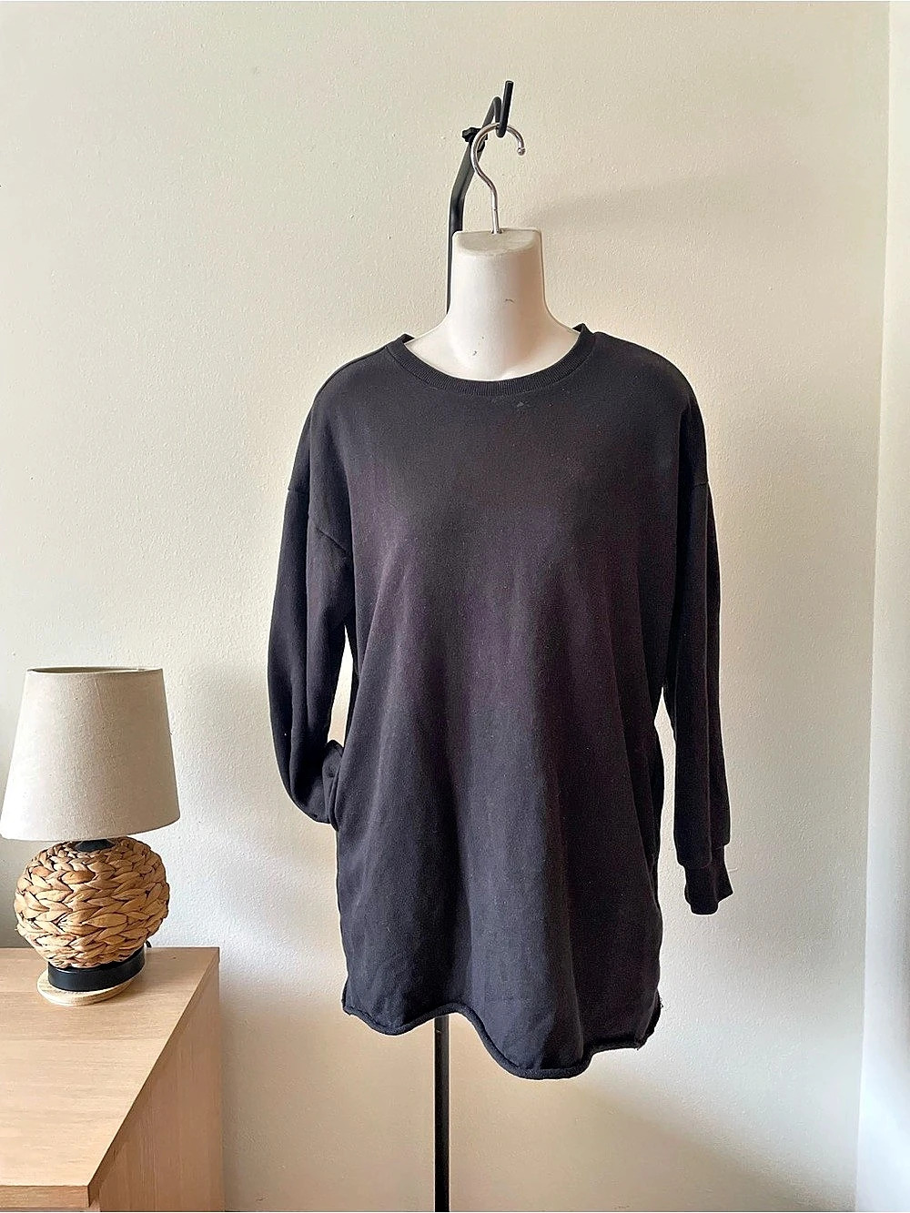 Forever 21 Long Sleeve Top in Black Size Small
